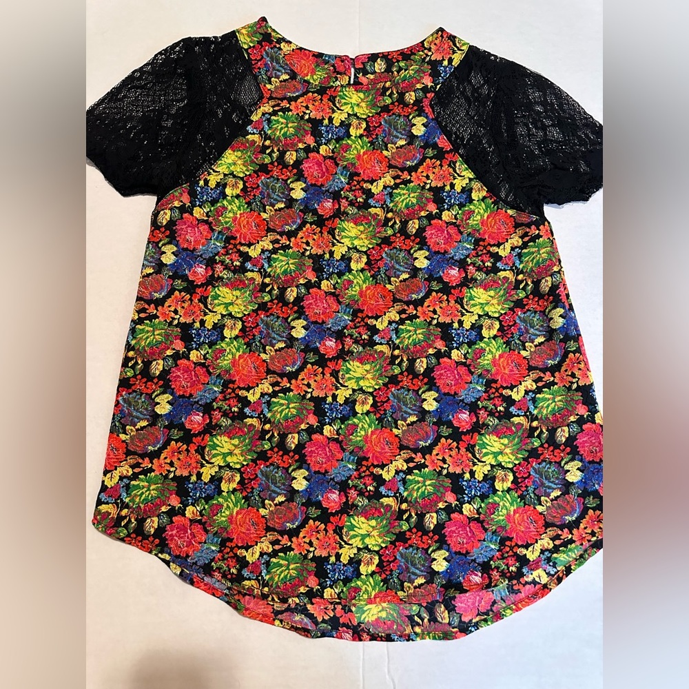 ASTR bright floral blouse